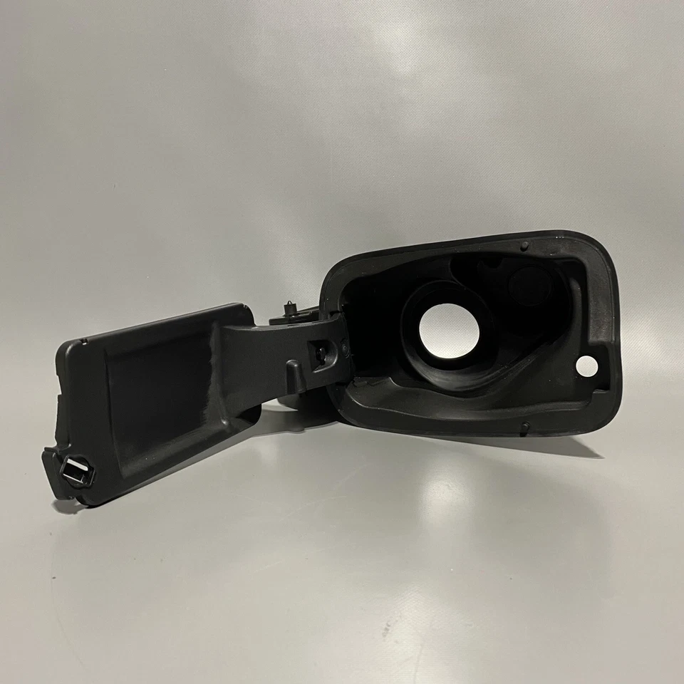 AUDI A3 SPORTBACK E TRON BOLSILLO DE COMBUSTIBLE 2016 2017 2018 OEM 8V4809906K Foto 2 de 4