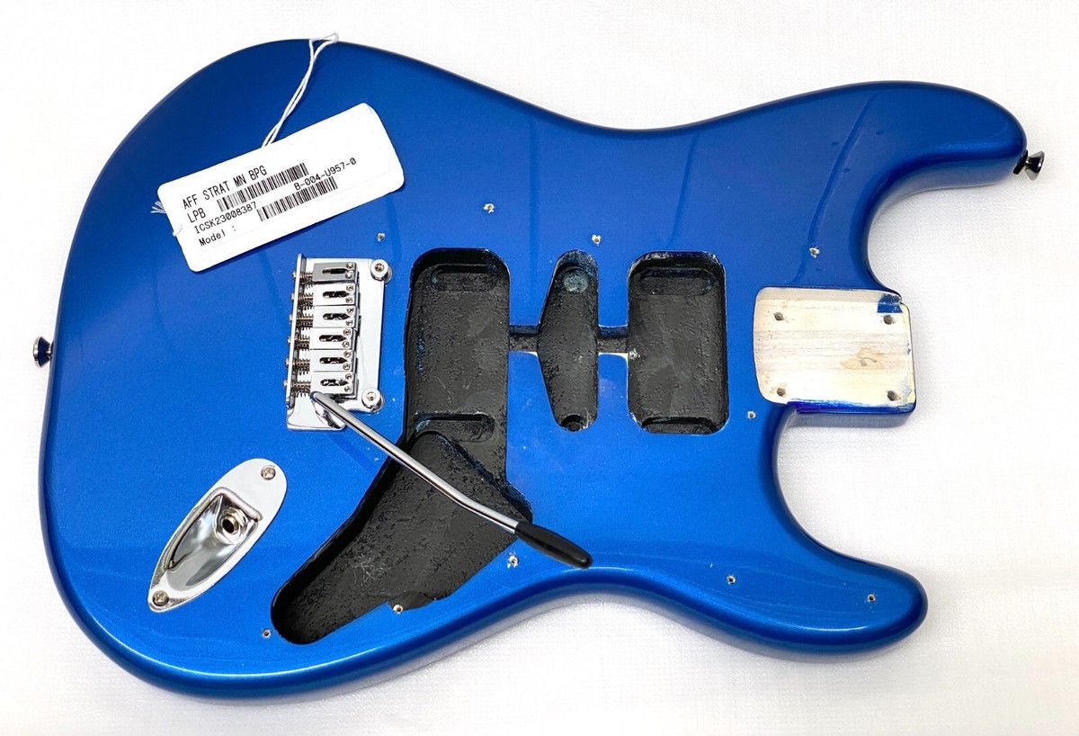 Fender Squier Strat 2-POINT TREMOLO BODY w/ HARDWARE Lake