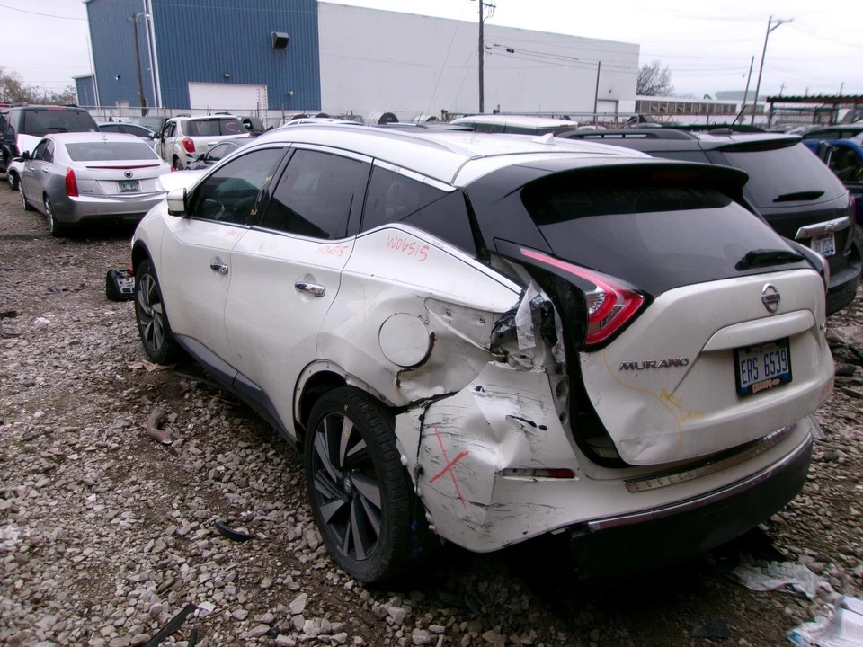 Conjunto de filtro de aire usado se adapta a: Nissan Murano 2015 3,5 L 6 cilindros grado A Foto 2 de 4