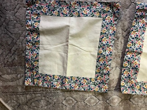 Boho Retro Style Cloth Placemats Vintage Flowers Set Of 4 - Picture 7 of 11