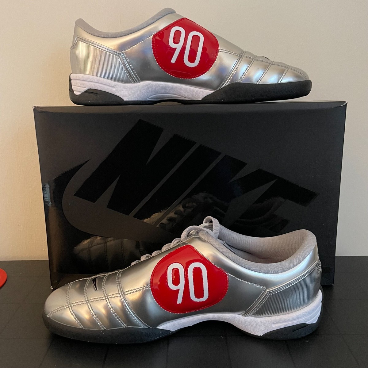 Nike Total 90 3 III SP Indoor Shoes Metallic Silver HJ9351