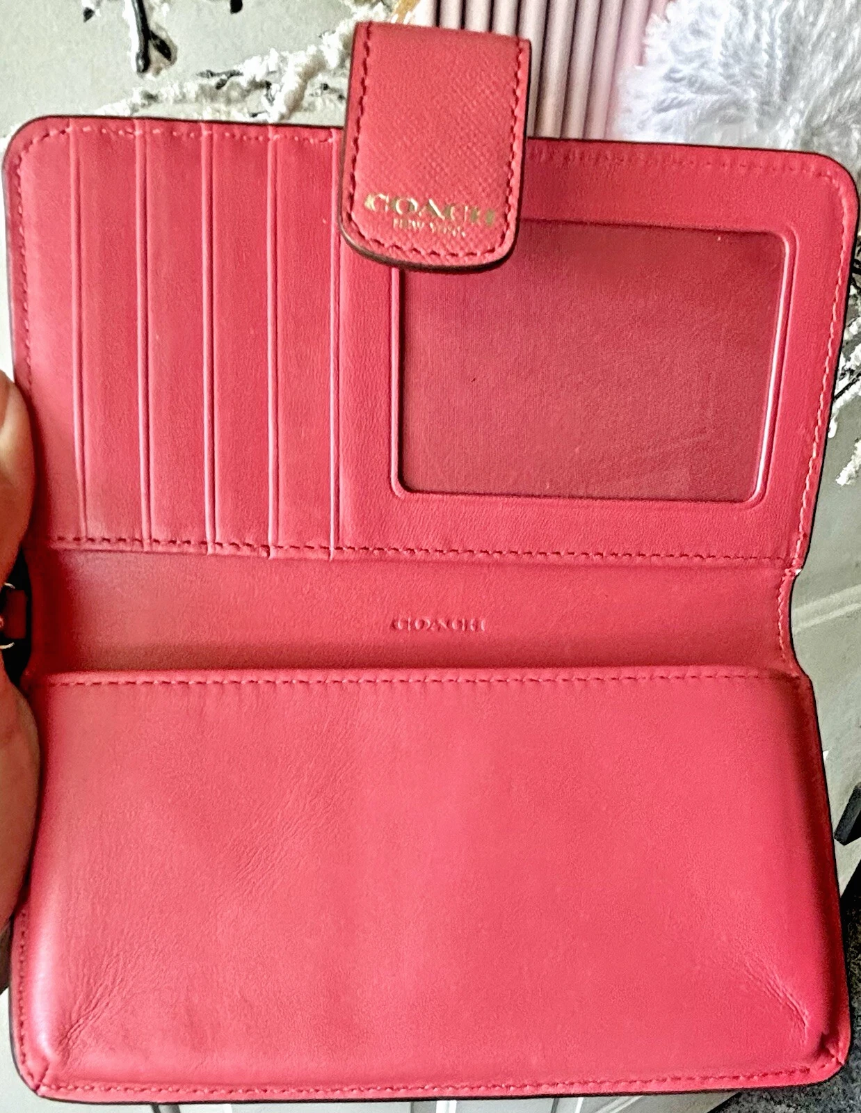 AUTENTICO PORTAFOGLIO POLSINO COACH PELLE INCROCIATA ROSA GRANDE