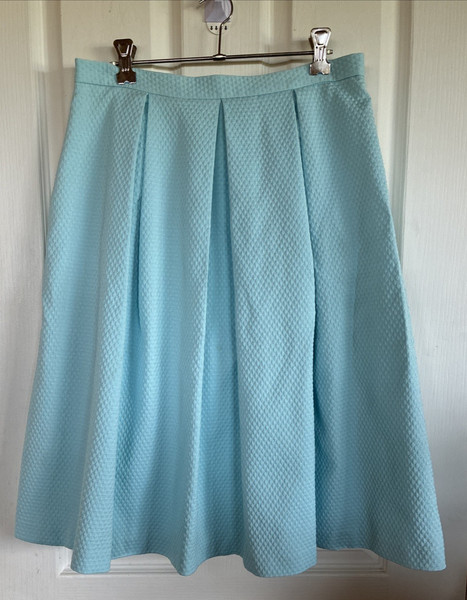 Forever New Size 10 Aqua Blue Pleated Satin Lined Full Skirt Knee Length Zip