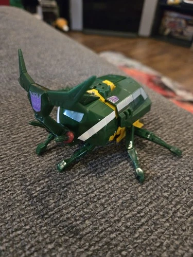 Hasbro Transformers Insecticon Barrage Beetle Decepticon Figure
