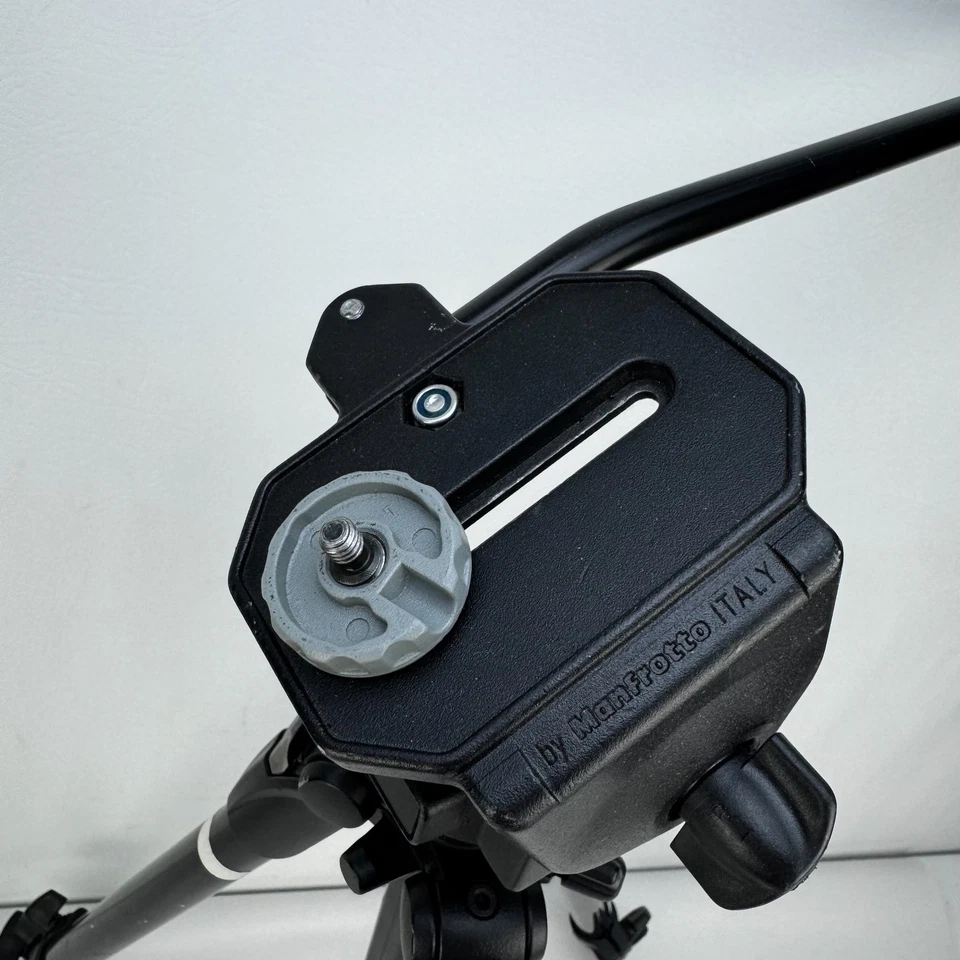 Manfrotto 190XDB Video Photography Tripod w/ 128 LP Head & Mount Made In Italy - Image 3 of 4