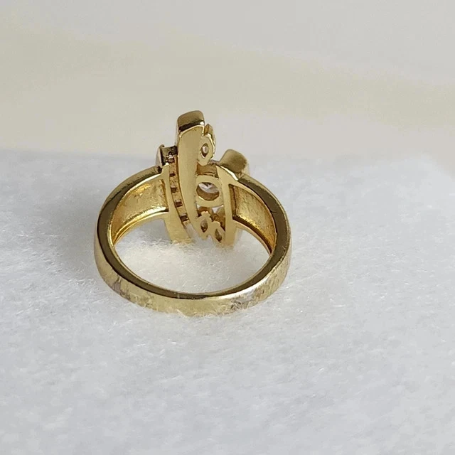 Anillo de compromiso redondo de 2 quilates con diamantes creados en laboratorio para mujer placa de oro amarillo de 14 k Foto 4 de 4