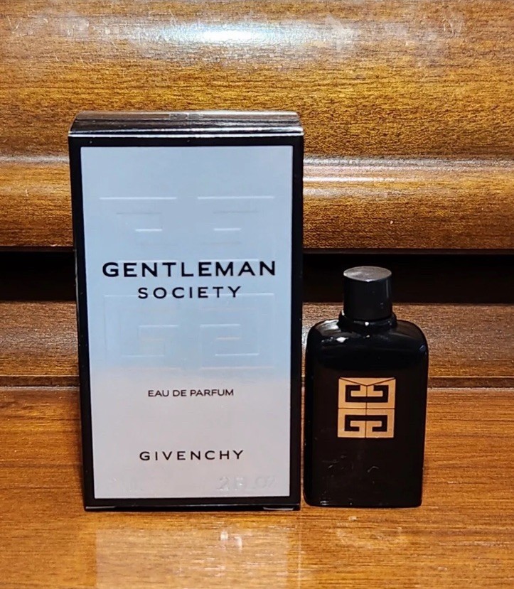 香水(男性用) Givenchy Gentleman Society EDP 100ml Gentleman Society - Eau de parfum woody, floral, aromatic