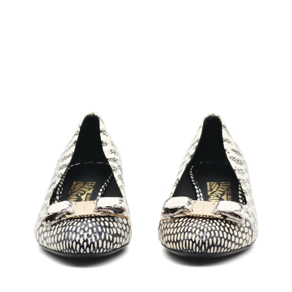 Salvatore Ferragamo Damen Python Pumps Schwarz-Weiß Leder, Handgefertigt EU 39.5 - Bild 4 von 4