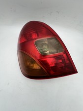 Rückleuchte links TOYOTA Corolla Verso E12 BJ 2003