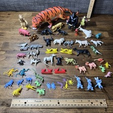 Lot Of Vintage Plastic Animals