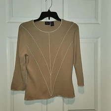 Women's sz M Beige Tan 3/4 Sleeved Sweater By Finity Studio