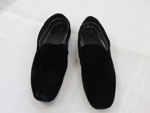 vince velvet loafers