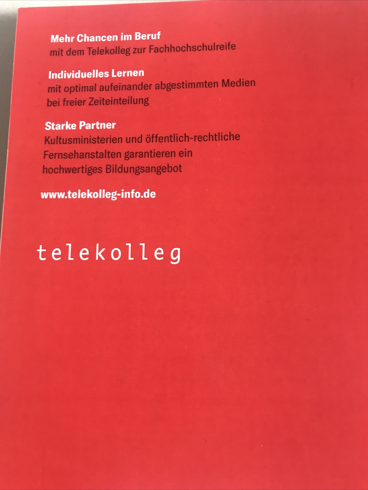 Thumbnail - Into The English World Telekolleg