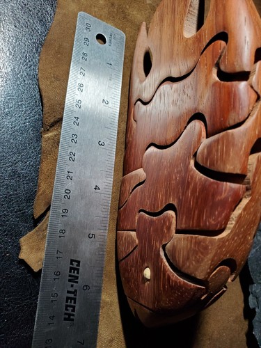 Peter Chapman Sunfish Wooden Puzzle Beautiful Grain W/ Hidden Fish 6.75" Signed - Picture 9 of 15