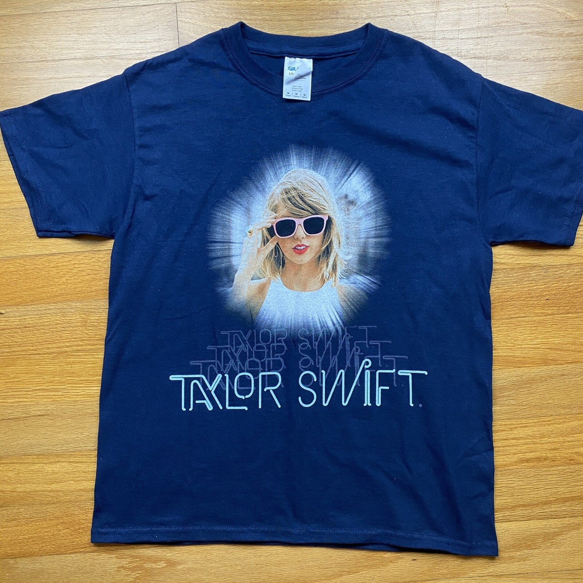 Taylor Swift The 1989 World Tour T-Shirt 2015 Concert Band