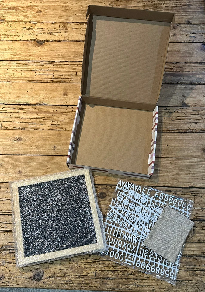 XO, Sienna, Felt Message Board, 189 Letters etc, 10”x10” NEW IN BOX - Image 2 of 4