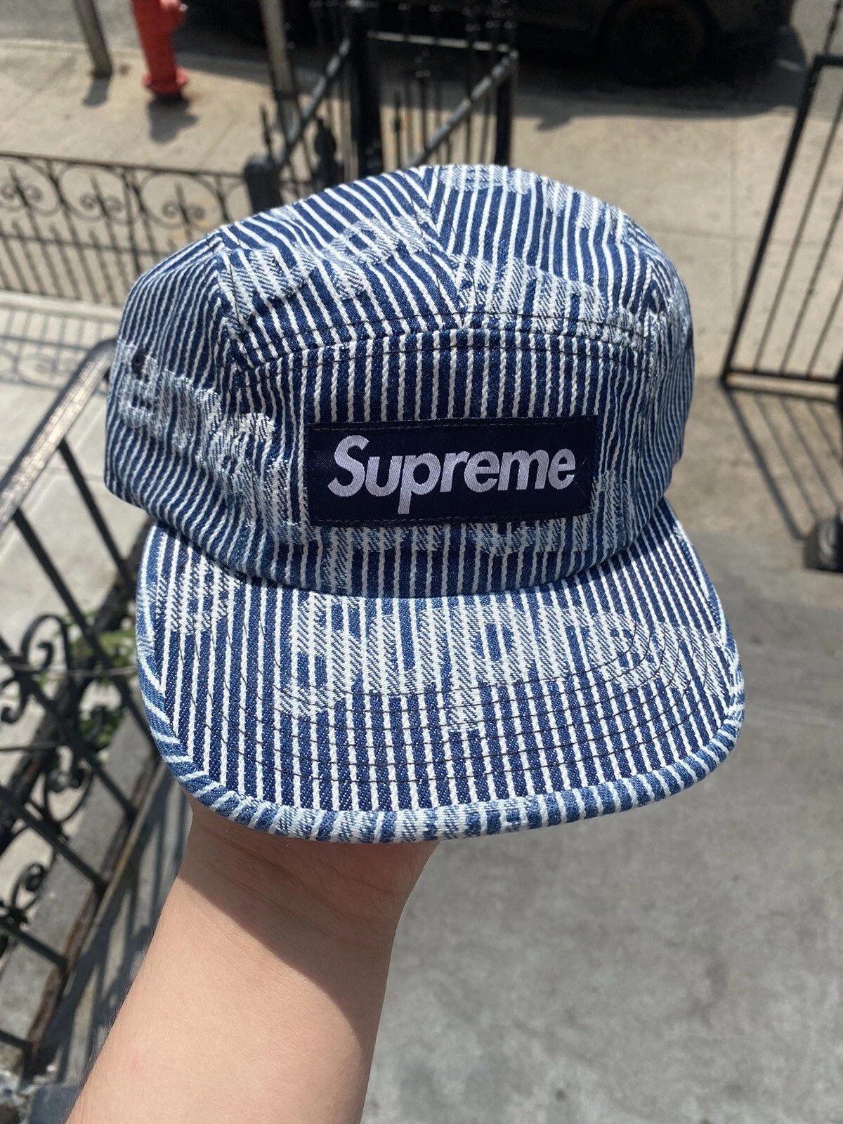 Bande de casquette de camp en denim suprême (SS24)