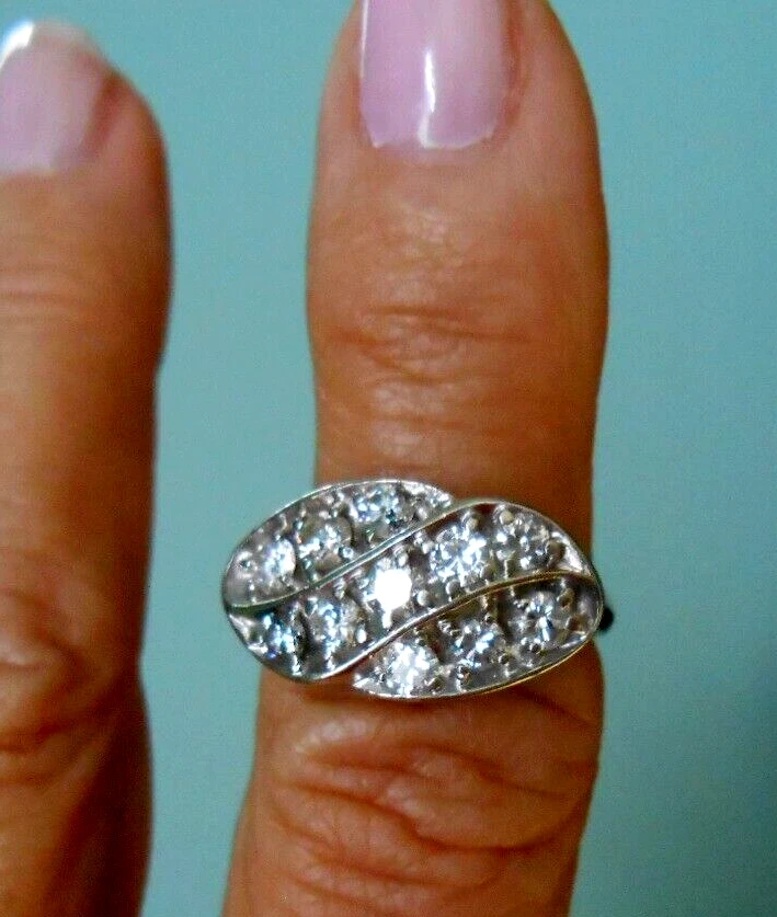 Anillo de diamantes de oro blanco natural de 0,75 quilates talla 6,5 centavos medios de 14 quilates Foto 2 de 4