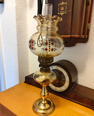 Petroleumlampe Kosmos Öllampe Glaszylinder Glockenschirm floral Gold/Transparent