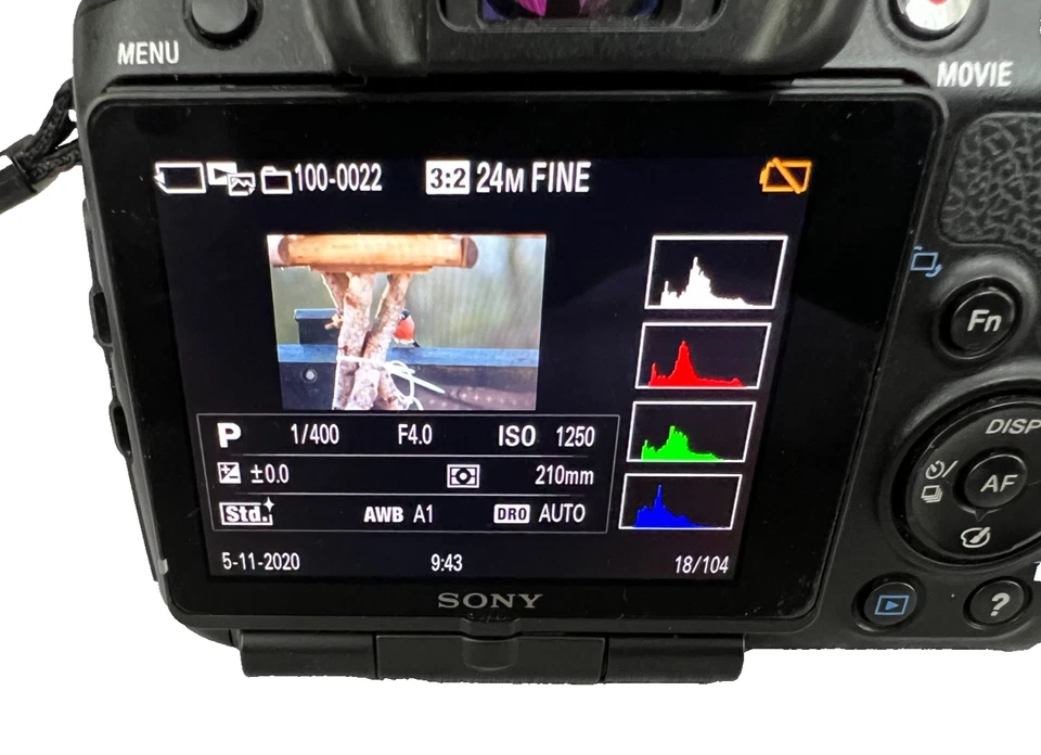 Sony Alpha SLT-A65V 24.3MP Digitalkamera in OVP mit DT 18-55mm Sam II Objektiv - Bild 4 von 4