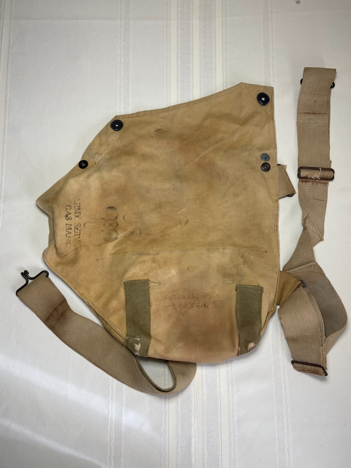 WW2 WWII US Army Gas Mask w/ Bag - 1941 - ORIGINAL