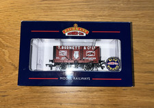 Bachmann 37-125K OO Gauge CC 8 Plank Wagon T Burnett & Co Livery No.1907 NIP