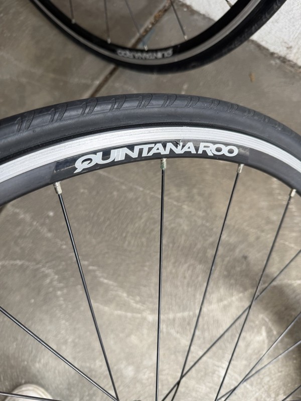 Quintana Roo Ultra Race 700C Clincher Rim Brake Wheel Set Black/Silver