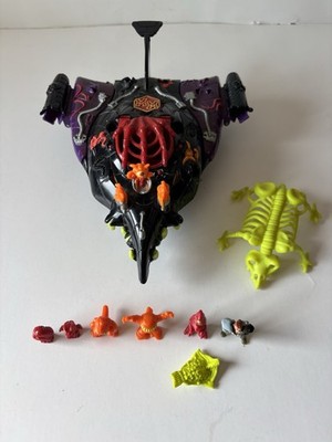 Mighty Max Takes on Terror Talons Defies the Dread Star Playset