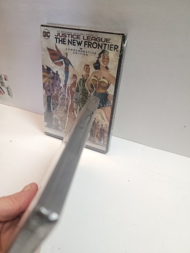 Justice League: The New Frontier DC Commemorative Edition DVD + BATMAN TRIPLE - Imagen 7 de 8
