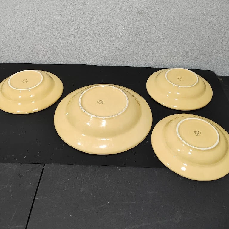 Juego para servir pasta Fapor Portugal - 3 tazones de 10” y tazón para servir de 13” amarillo - raro Foto 2 de 4