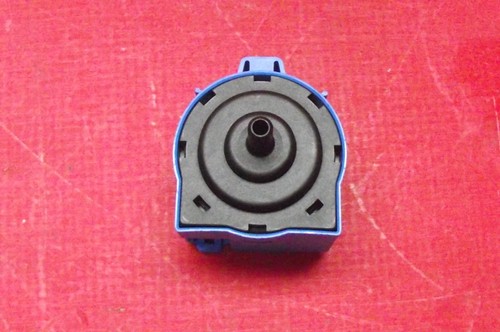 Waschmaschine ZANUSSI ZWHB7140P Druckschalter