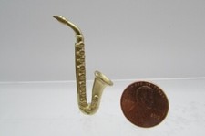 Dollhouse Miniature Metal Saxophone Musical Instrument MUL1710