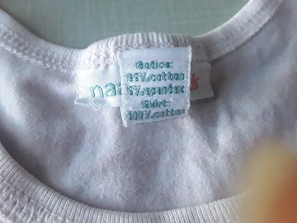 Vestido regata listrado rosa algodão Naartjie infantil meninas tamanho 5 aplique morango - Imagem 2 de 4