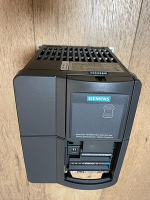 Siemens Frequenzumrichter  Micromaster 440  / 1,1 kW / Nr: 6SE6440-2AB21-1BA1