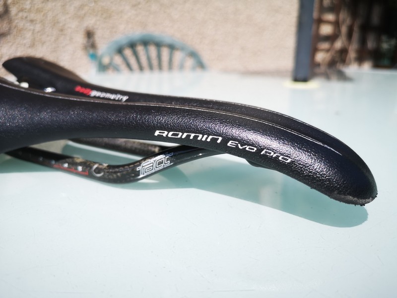Specialized Romin EVO PRO Fact Carbon Saddle 143mm 165g