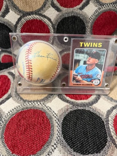 HARMON KILLEBREW AUTOGRAPHED BASEBALL WITH 1975 TOPPS CARD