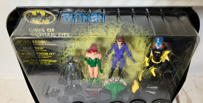 Batman Girls of Gotham City 4 Figure Set Hasbro 70819 NRFB for