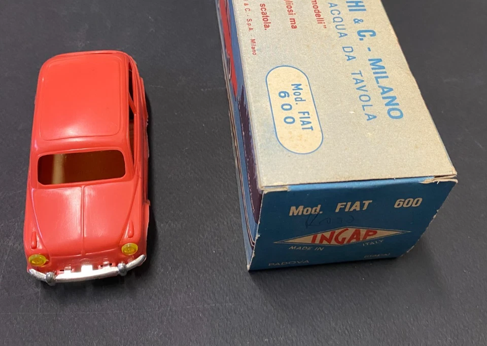 FIAT 600 INGAP Serie Brioschi 1:25 circa Rosa nuova con scatola. - Immagine 3 di 4