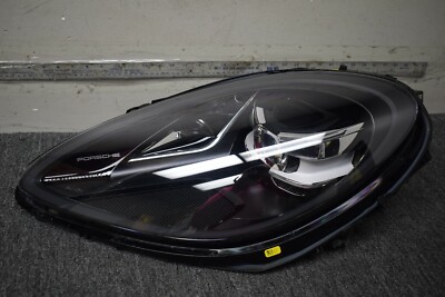 2019-2020 Porsche Macan PDLS Plus LED Headlight LEFT SIDE OEM 95B  