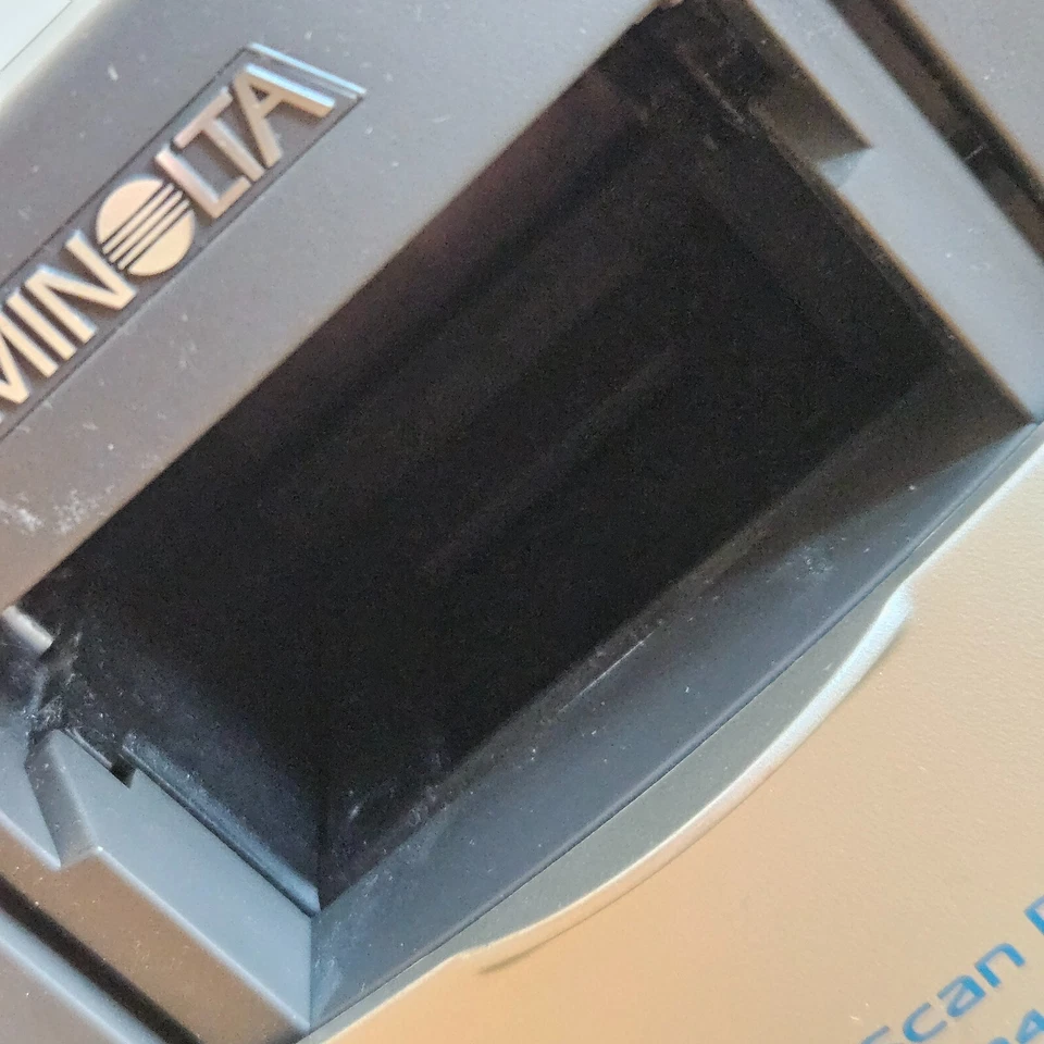 Minolta DiMAGE Scan Dual III AF-2840 Negative Scanner (w/ Power + USB Cables) - Image 3 of 4