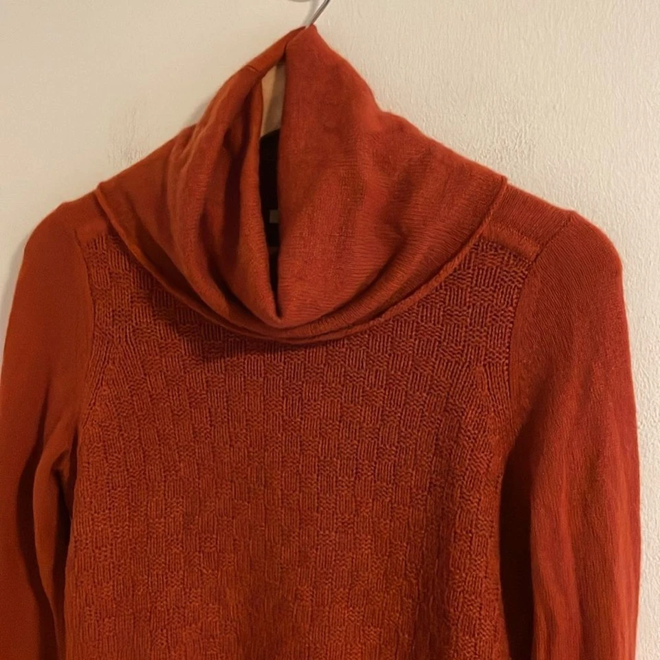 Suéter Blanco + Warren Cachemira Capucha Cuello Tejido Naranja Quemado Mujer Pequeño Foto 3 de 4