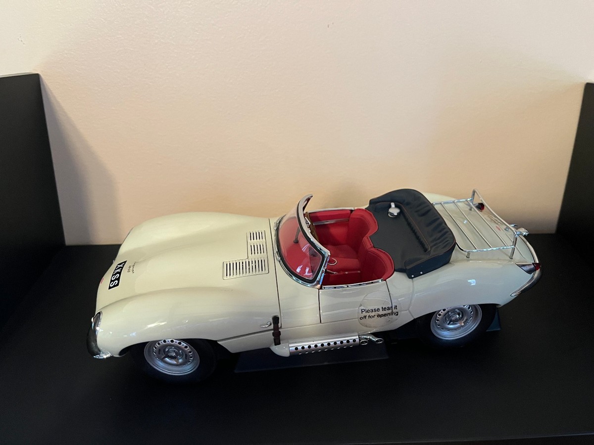 NEW! AUTOart Classic Division Cream 1/18 Jaguar XK-SS Die-Cast | eBay