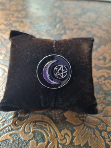 Pin - Moon & Pentagram - Picture 1 of 1