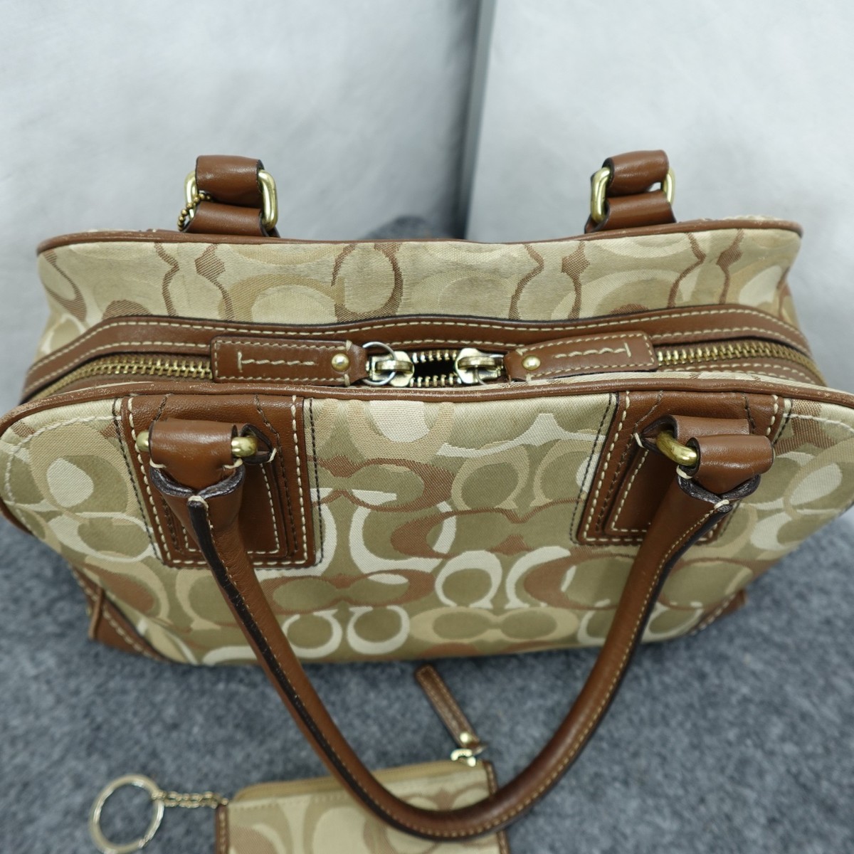 Coach Signature Jacquard Khaki Satchel Handbag No L0671 10777 w