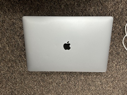 MacBook Pro Retina 16-inch A2141, 2019 grey Core i9 16GB & 1TB Cycle Count: 246 - Picture 4 of 18