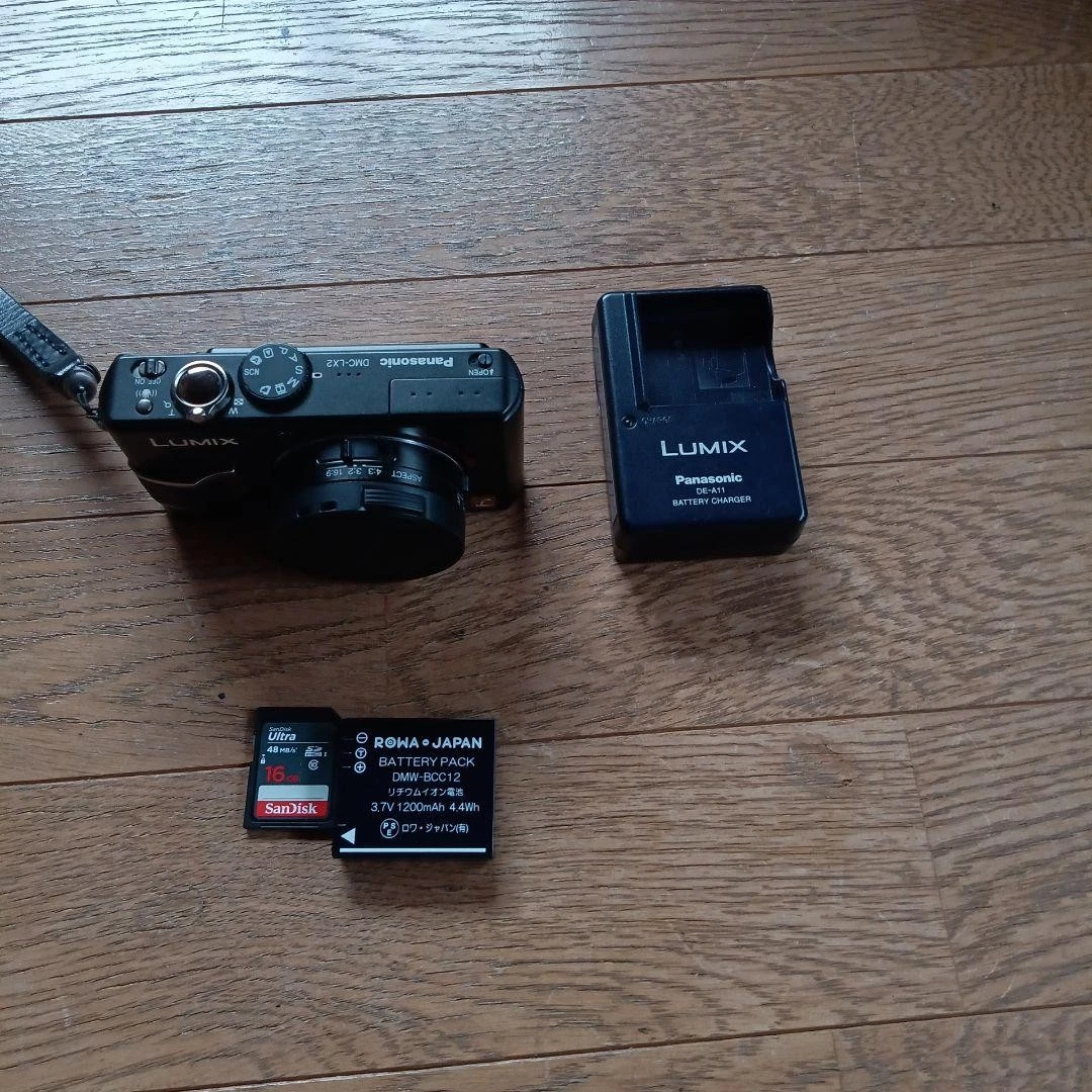 Panasonic LUMIX DMC-LX2 Digital Cameras for Sale - Shop New & Used