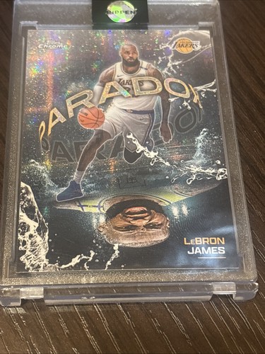 2025 Topps Chrome LeBron James Base (RAW)