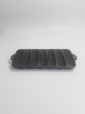 Cast Iron Corn Bread Mold Pan Corn Ear 7 Slot Primitive Kitchen 13'' x 6'' 