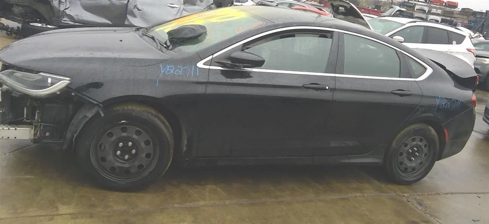 15 2016 17 Chrysler 200 Rear View Mirror Automatic Dimming w/ Microphone - Image 4 of 4