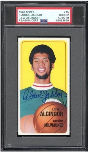 1970 Topps Kareem Abdul-Jabbar Signed Basketball Card PSA 2 DNA 10 Certified HOF